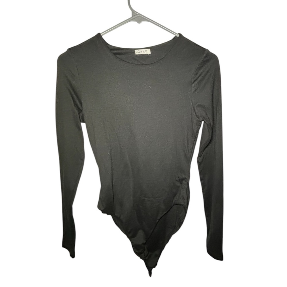 Hearts & Hips Black Bodysuit with snap closure EUC
